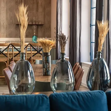 Вилла D'eaux Вилле-сюр-Мер